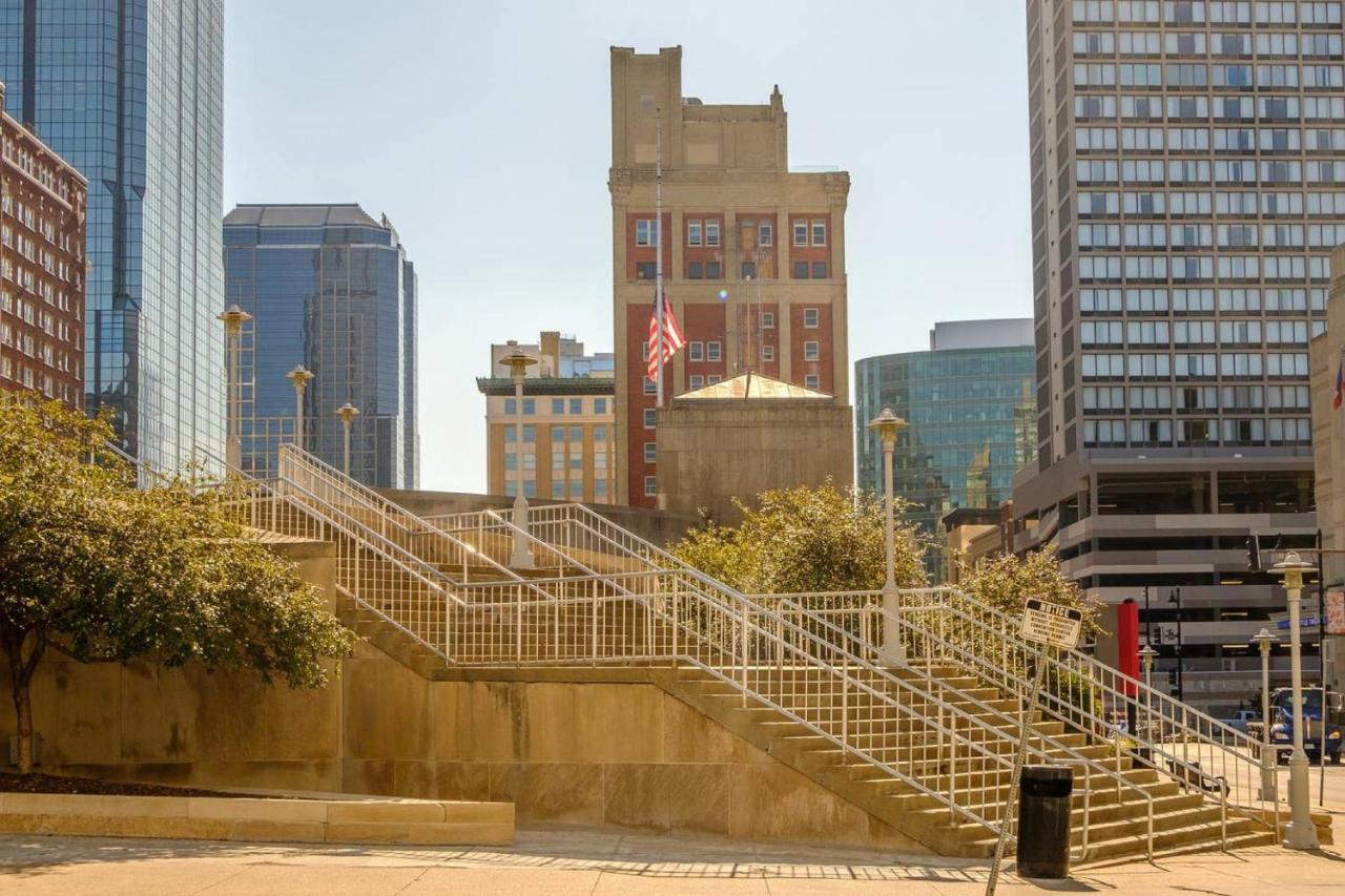 Frontdesk The Grand Apts Downtown Kansas City Buitenkant foto